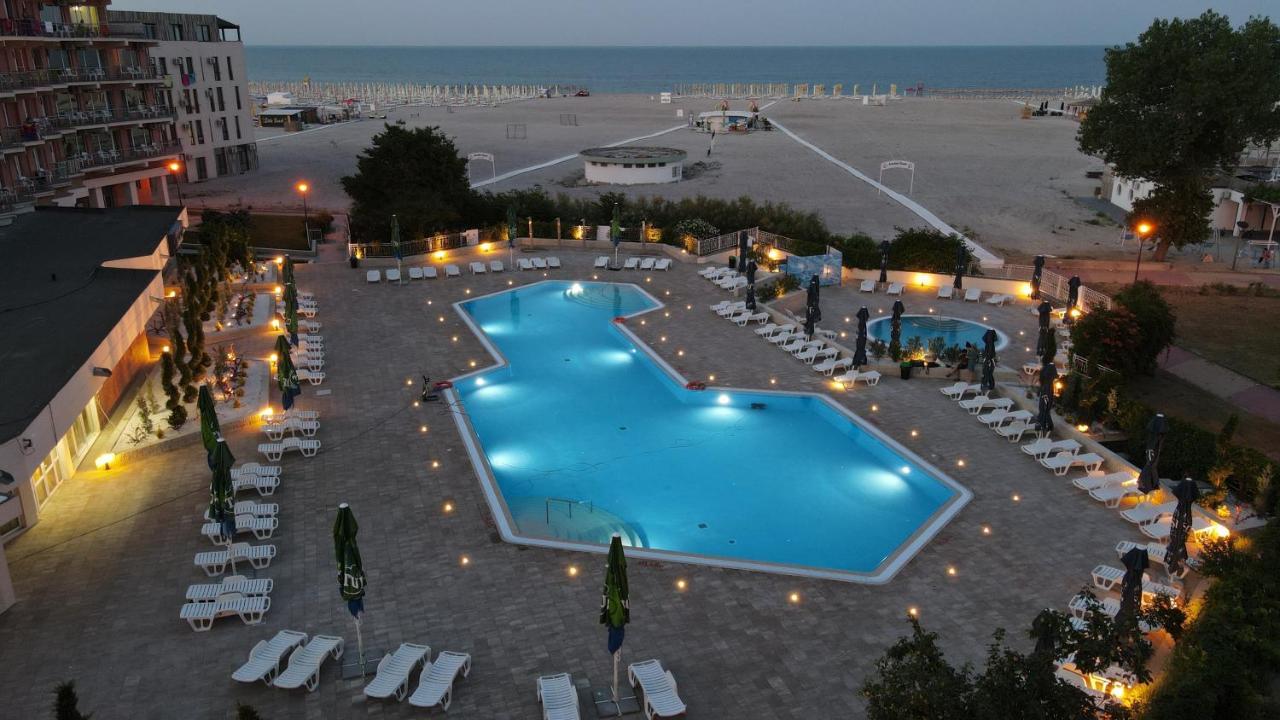 Hotel Amiral Mamaia Bagian luar foto