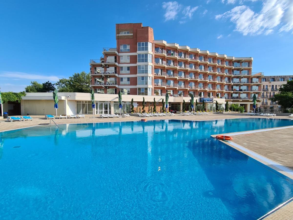Hotel Amiral Mamaia Bagian luar foto