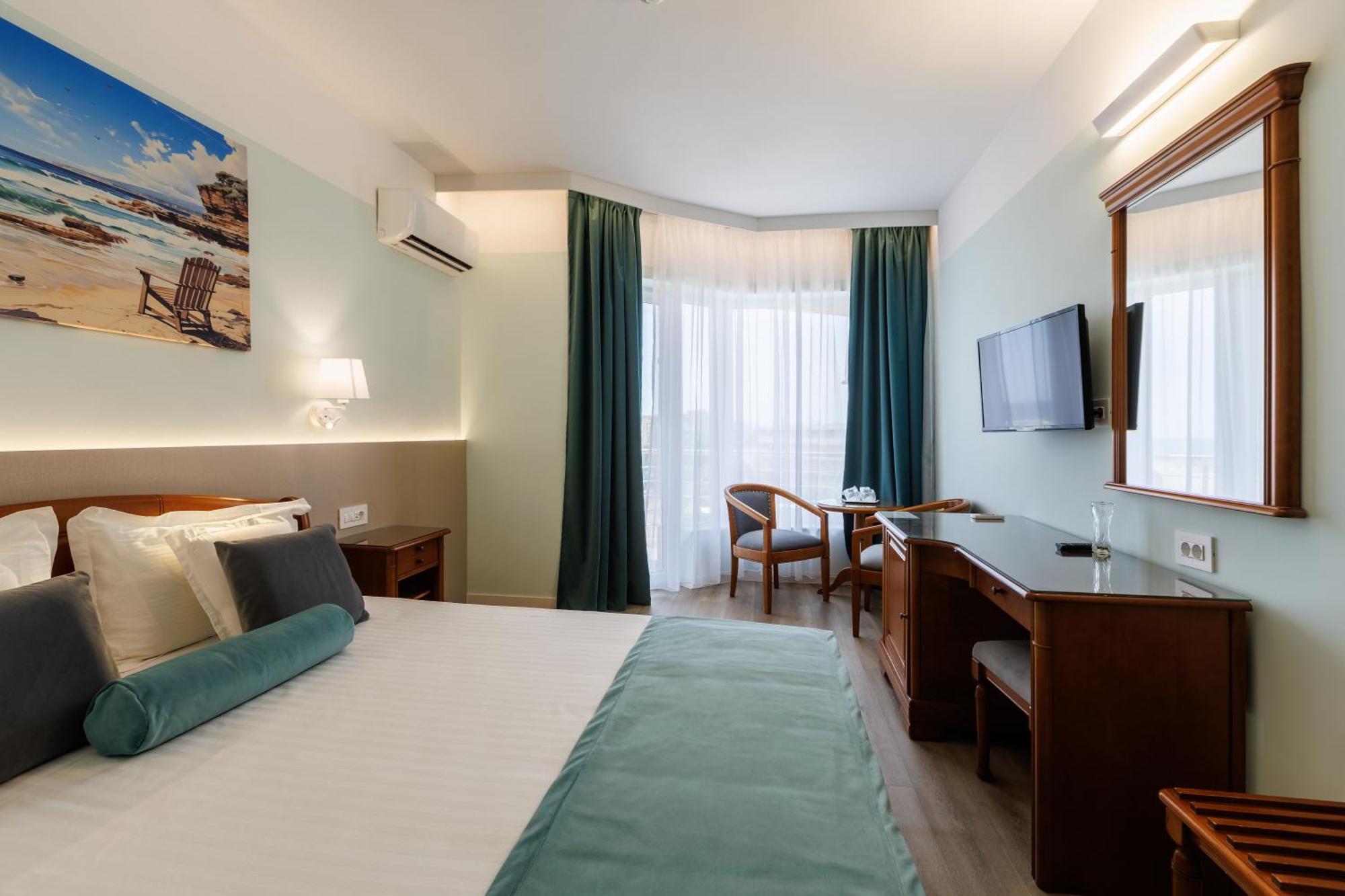 Hotel Amiral Mamaia Bagian luar foto