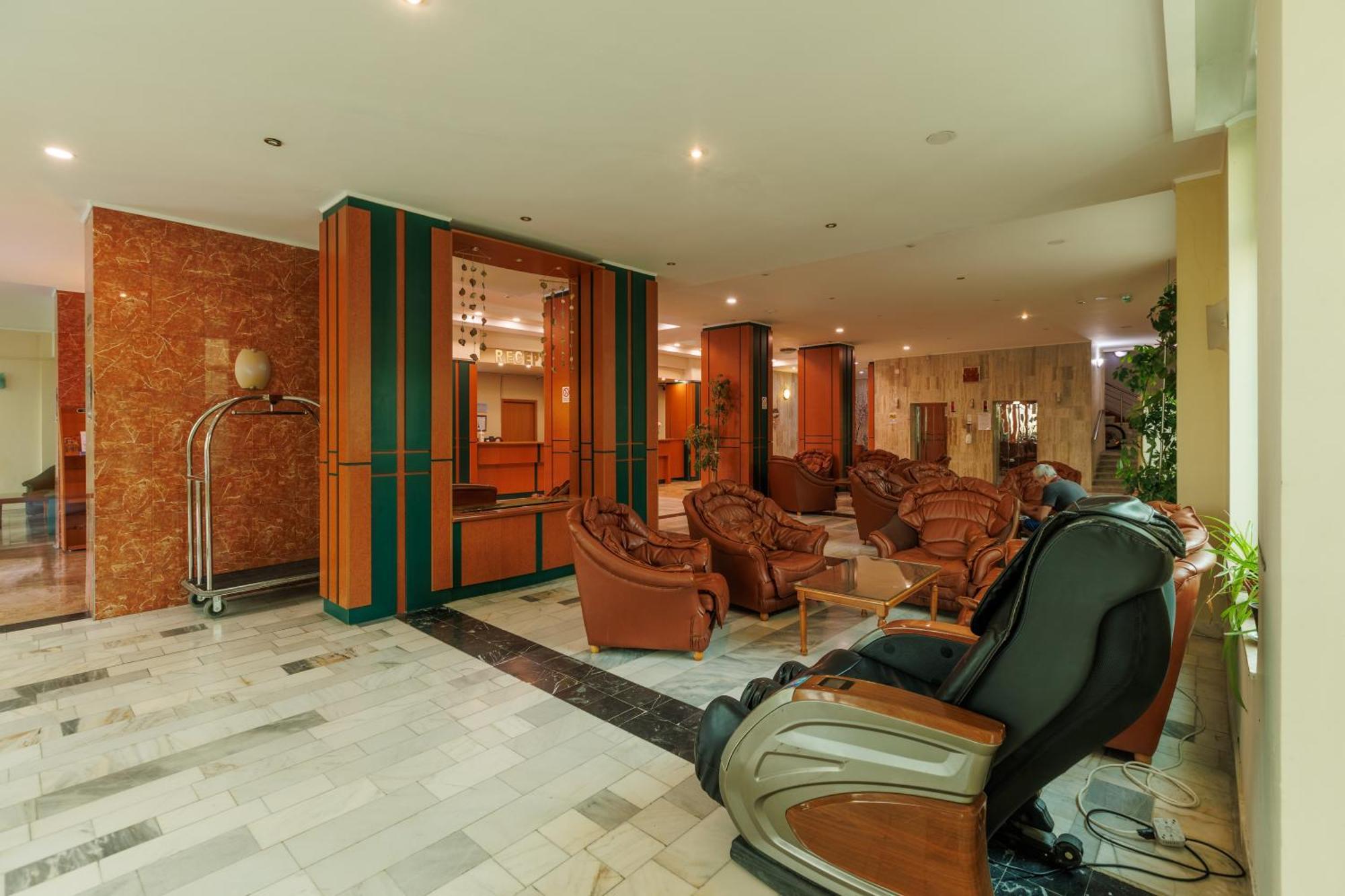 Hotel Amiral Mamaia Bagian luar foto