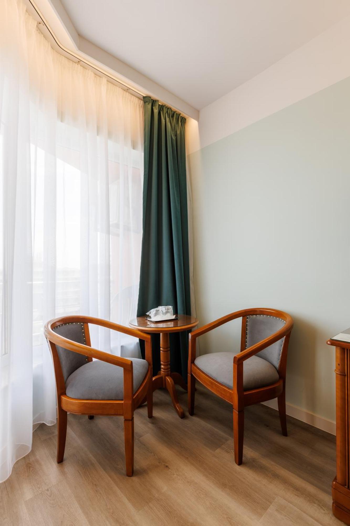 Hotel Amiral Mamaia Bagian luar foto