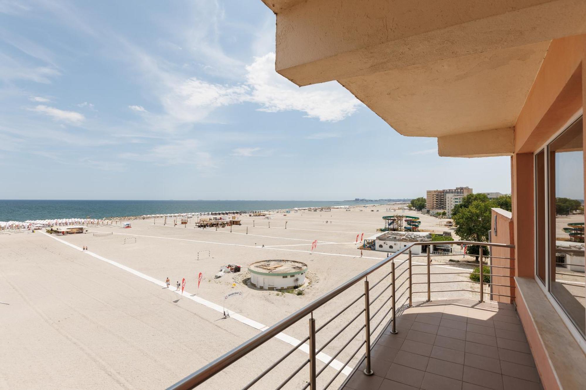 Hotel Amiral Mamaia Bagian luar foto