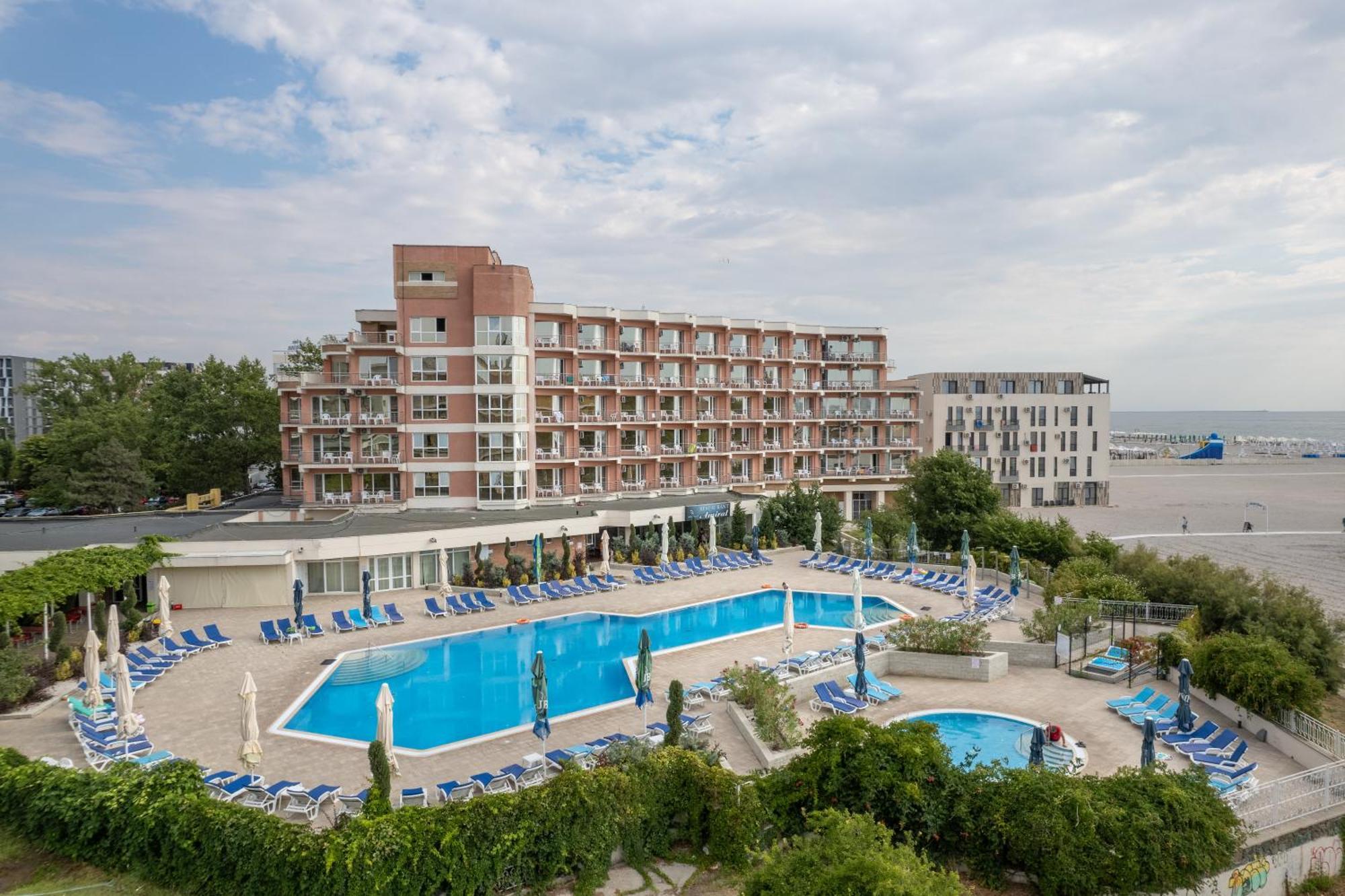 Hotel Amiral Mamaia Bagian luar foto
